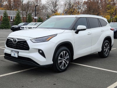 2022 Toyota Highlander XLE AWD