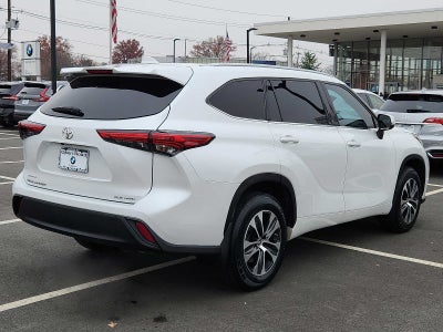 2022 Toyota Highlander XLE AWD