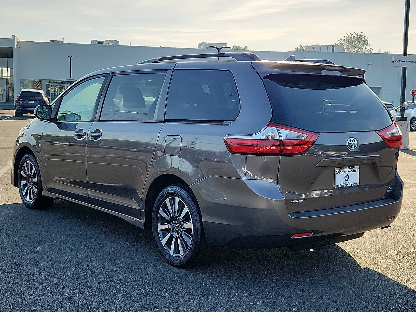 2019 Toyota Sienna LE AWD 7-Passenger
