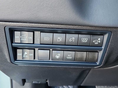 2025 Toyota Tundra Platinum Hybrid CrewMax 5.5 Bed