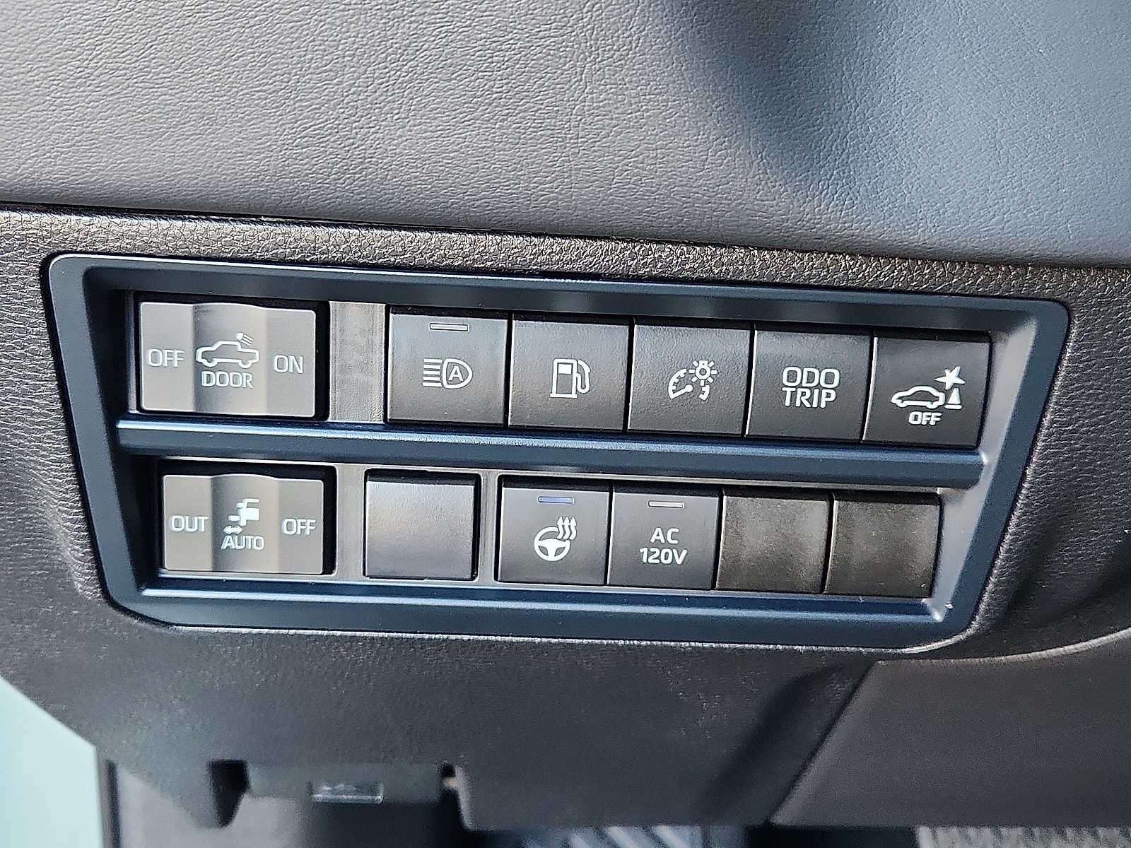 2025 Toyota Tundra Platinum Hybrid CrewMax 5.5 Bed