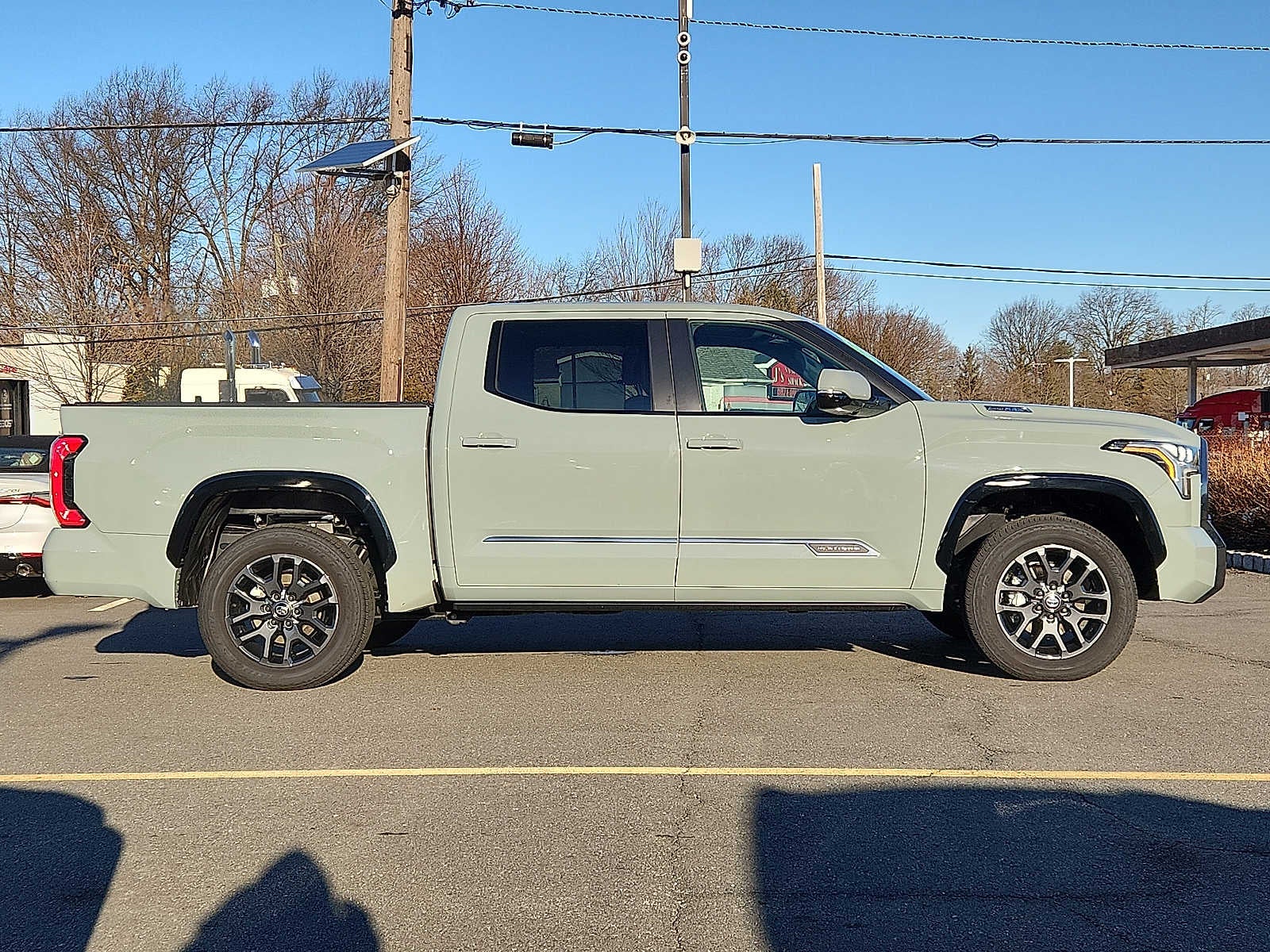 2025 Toyota Tundra Platinum Hybrid CrewMax 5.5 Bed