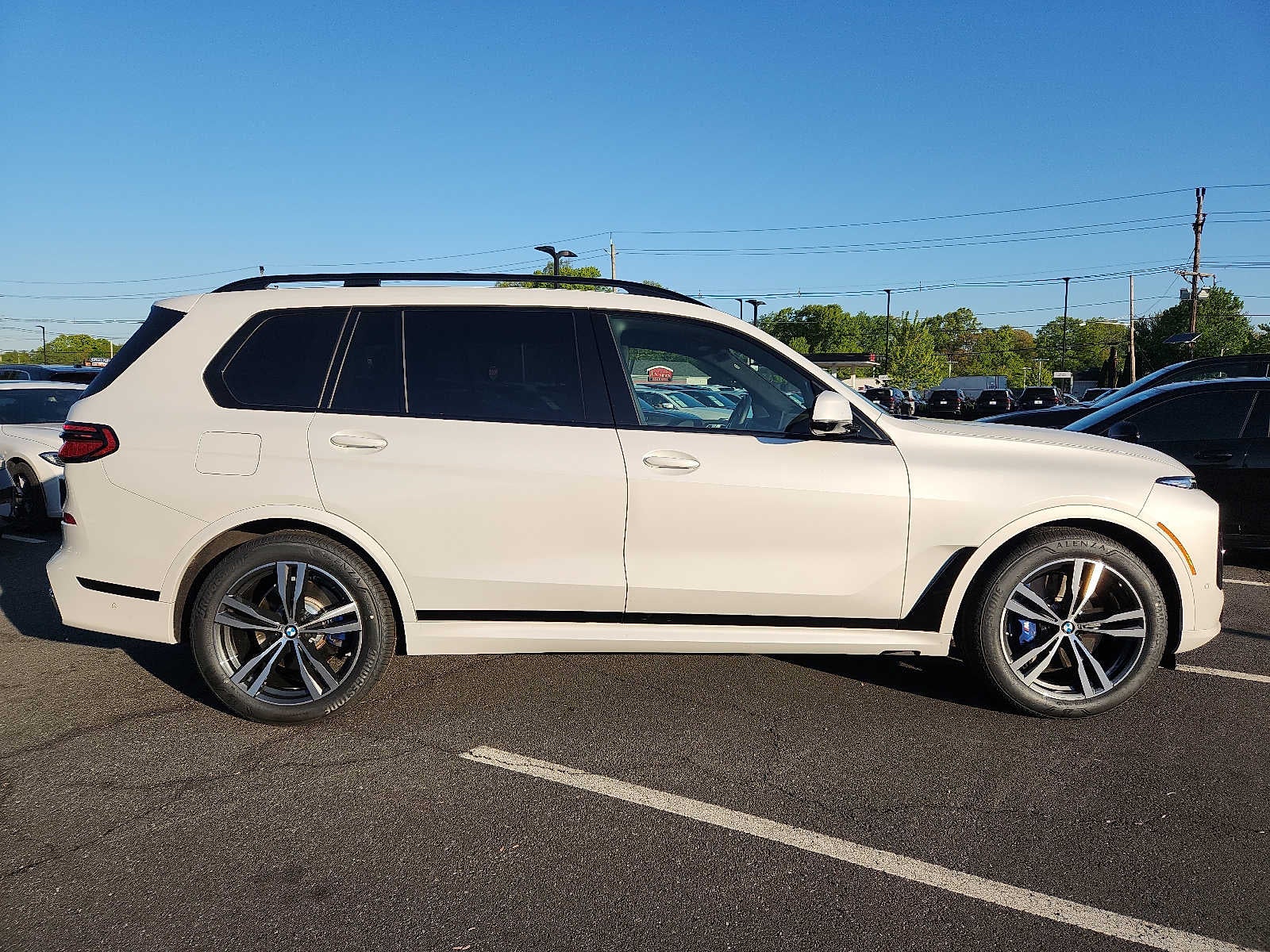 2023 BMW X7 xDrive40i Sports Activity Vehicle