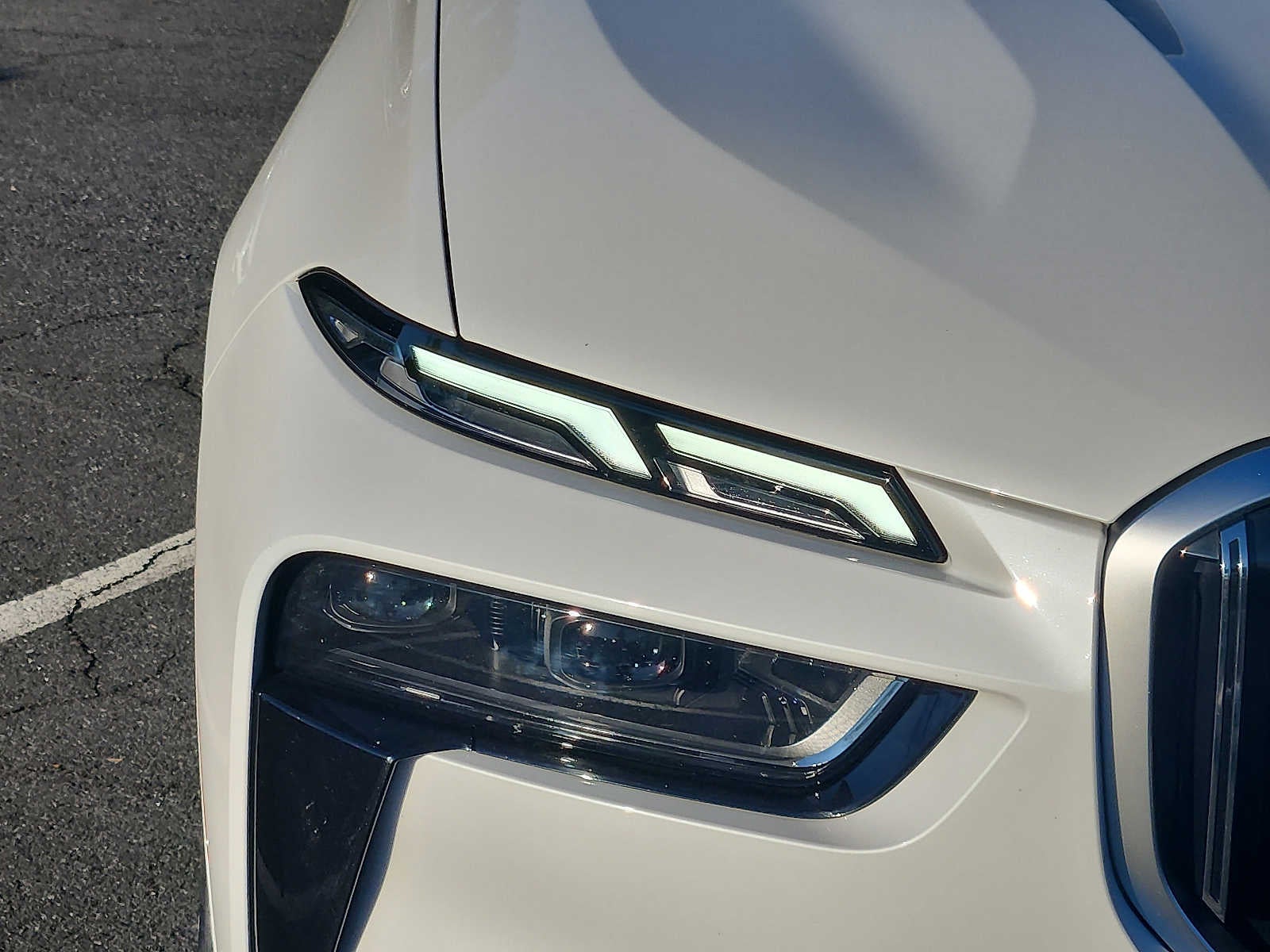 2023 BMW X7 xDrive40i Sports Activity Vehicle