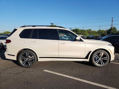 2023 BMW X7 xDrive40i Sports Activity Vehicle