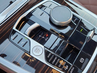 2026 BMW X7 xDrive40i Sports Activity Vehicle