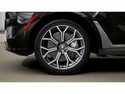 2026 BMW X7 xDrive40i Sports Activity Vehicle