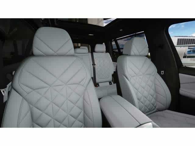 2026 BMW X7 xDrive40i Sports Activity Vehicle