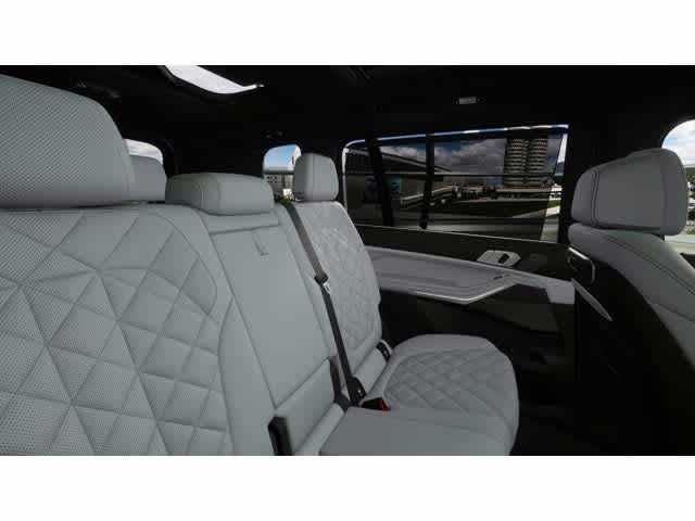2026 BMW X7 xDrive40i Sports Activity Vehicle