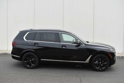 2026 BMW X7 xDrive40i Sports Activity Vehicle
