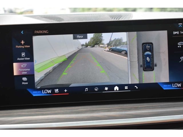 2026 BMW X7 xDrive40i Sports Activity Vehicle