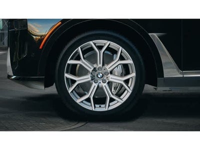 2026 BMW X7 xDrive40i Sports Activity Vehicle