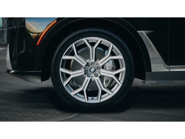 2026 BMW X7 xDrive40i Sports Activity Vehicle
