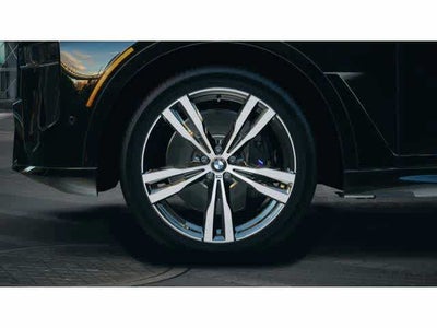 2027 BMW X7 xDrive40i Sports Activity Vehicle