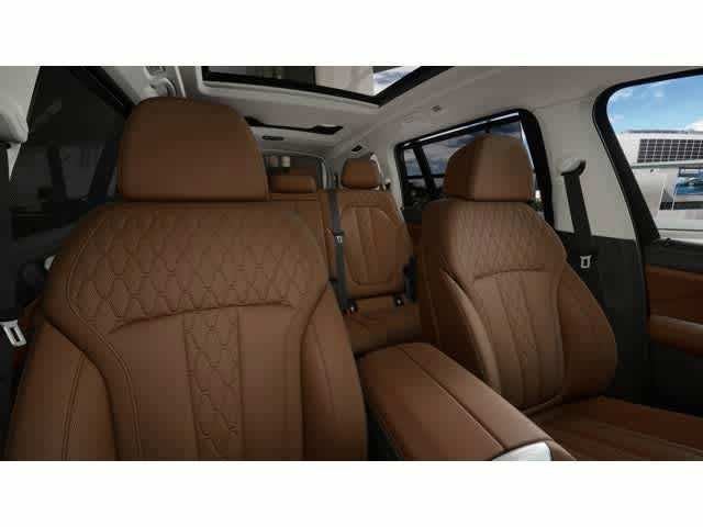 2026 BMW X7 xDrive40i Sports Activity Vehicle