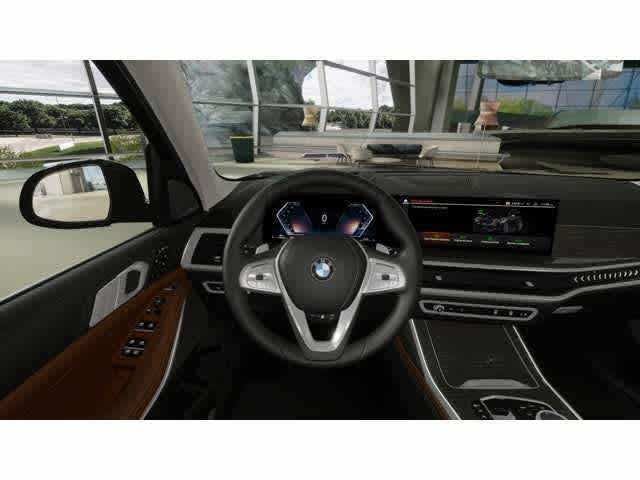 2026 BMW X7 xDrive40i Sports Activity Vehicle