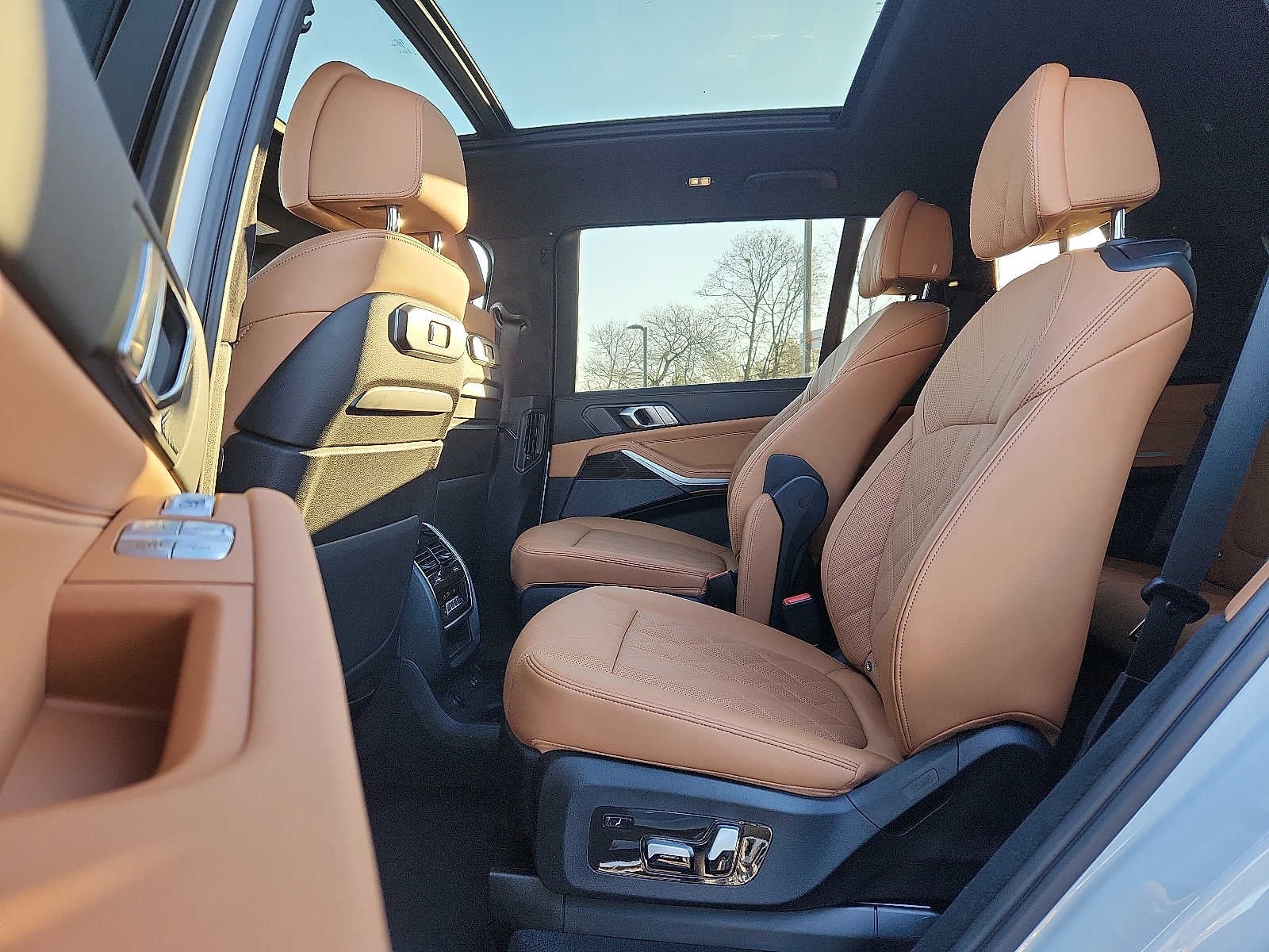 2023 BMW X7 xDrive40i Sports Activity Vehicle