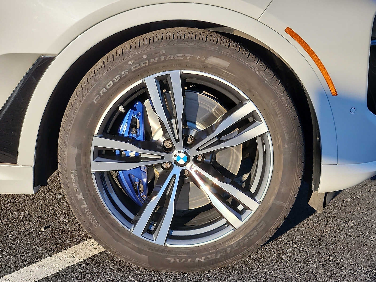 2023 BMW X7 xDrive40i Sports Activity Vehicle