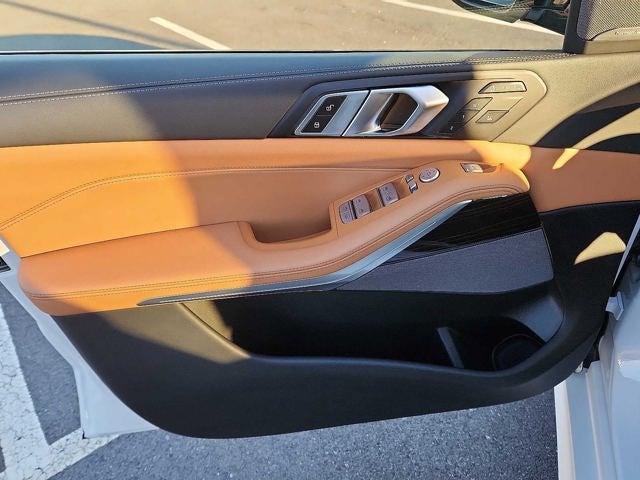 2023 BMW X7 xDrive40i Sports Activity Vehicle