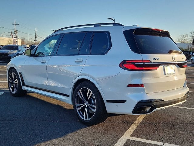 2023 BMW X7 xDrive40i Sports Activity Vehicle