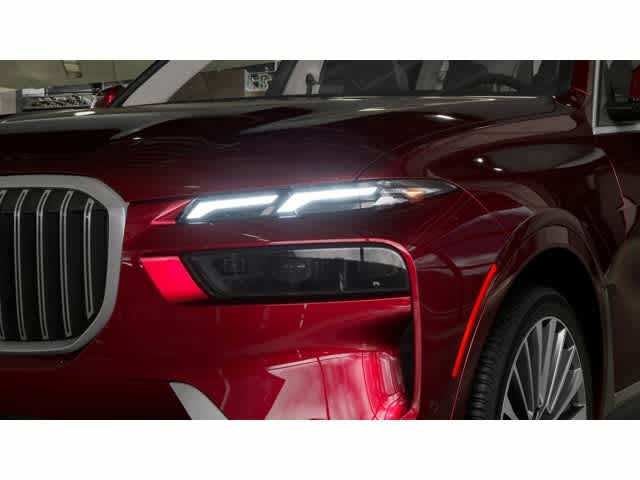 2026 BMW X7 xDrive40i Sports Activity Vehicle