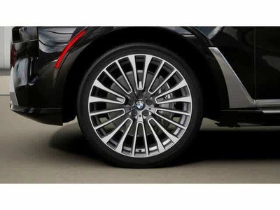 2026 BMW X7 xDrive40i Sports Activity Vehicle