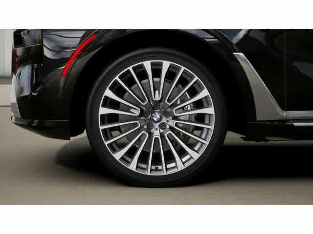2026 BMW X7 xDrive40i Sports Activity Vehicle