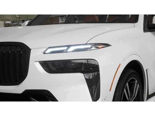 2027 BMW X7 xDrive40i Sports Activity Vehicle