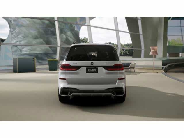2027 BMW X7 xDrive40i Sports Activity Vehicle