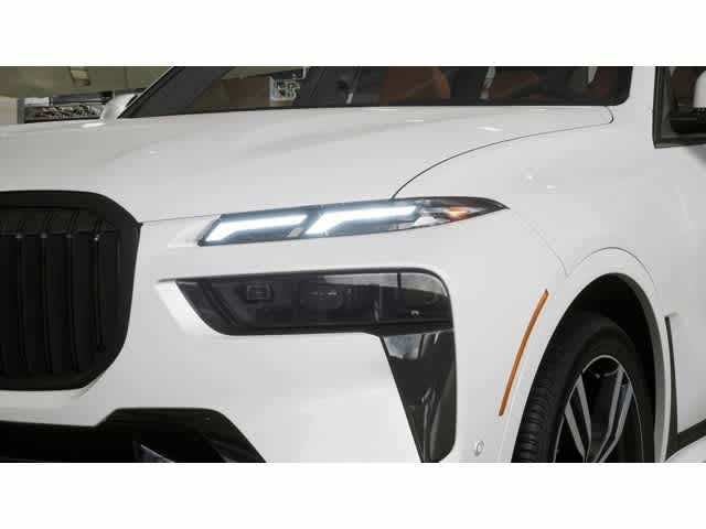 2027 BMW X7 xDrive40i Sports Activity Vehicle