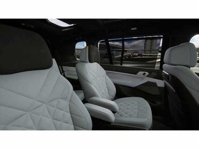 2027 BMW X7 xDrive40i Sports Activity Vehicle
