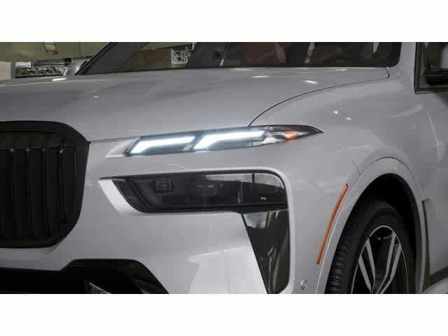 2026 BMW X7 xDrive40i Sports Activity Vehicle