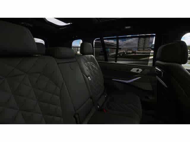2027 BMW X7 xDrive40i Sports Activity Vehicle