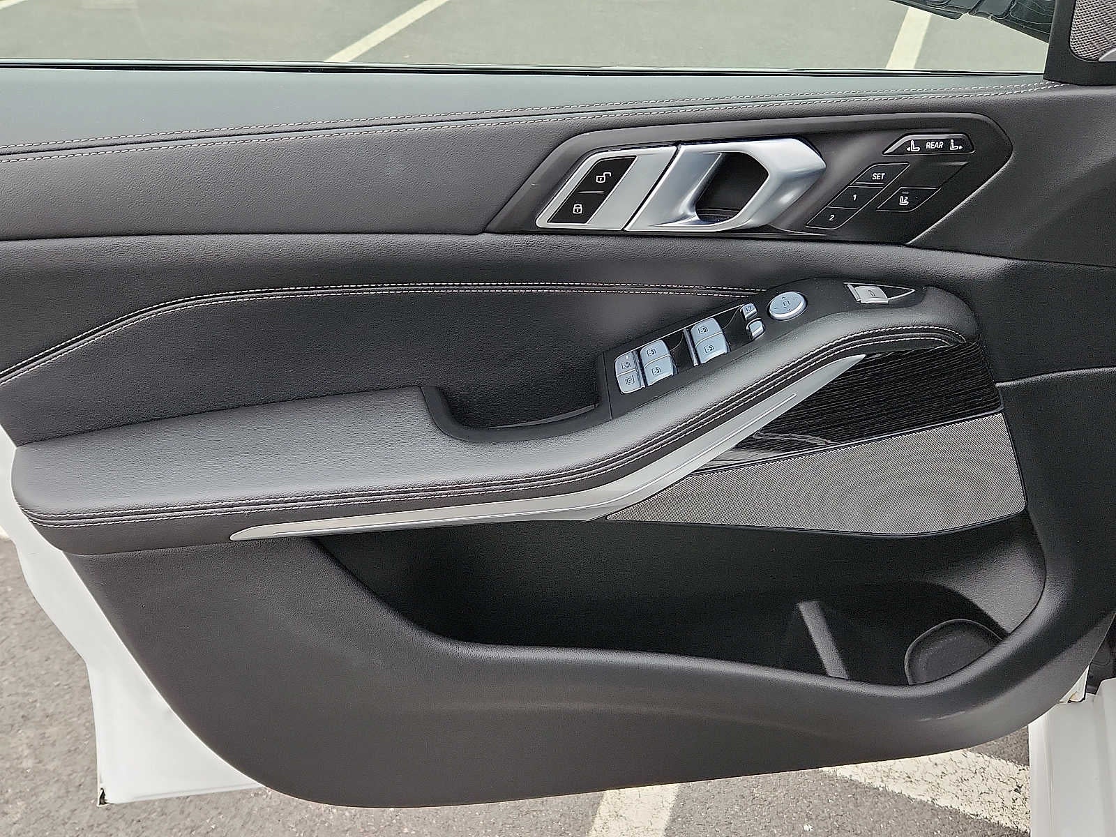 2024 BMW X7 xDrive40i Sports Activity Vehicle