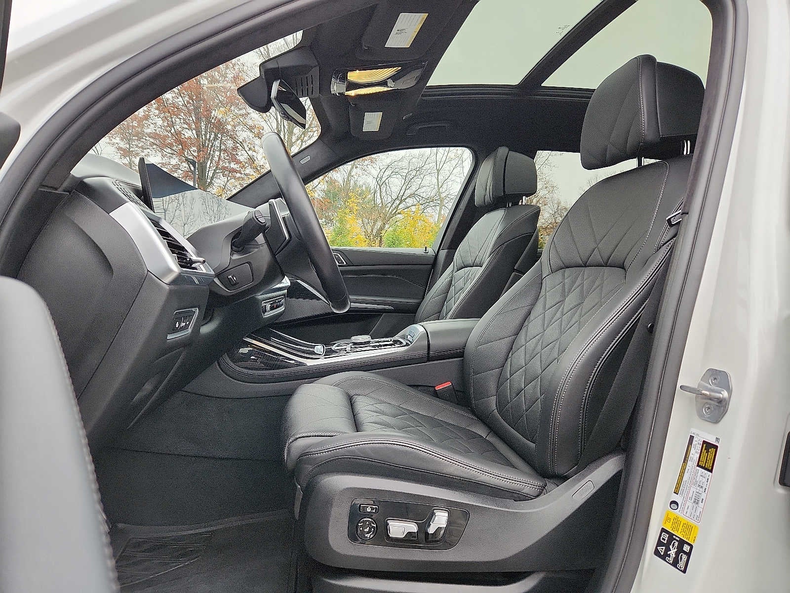 2024 BMW X7 xDrive40i Sports Activity Vehicle