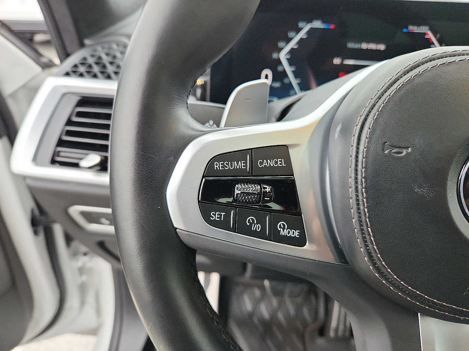 2024 BMW X7 xDrive40i Sports Activity Vehicle