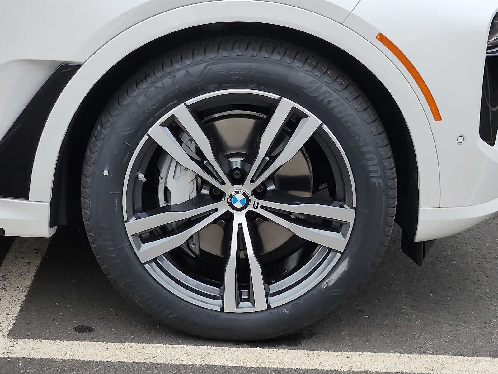 2024 BMW X7 xDrive40i Sports Activity Vehicle