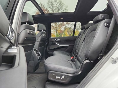 2024 BMW X7 xDrive40i Sports Activity Vehicle