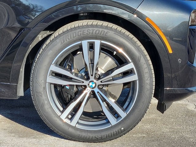 2024 BMW X7 xDrive40i Sports Activity Vehicle