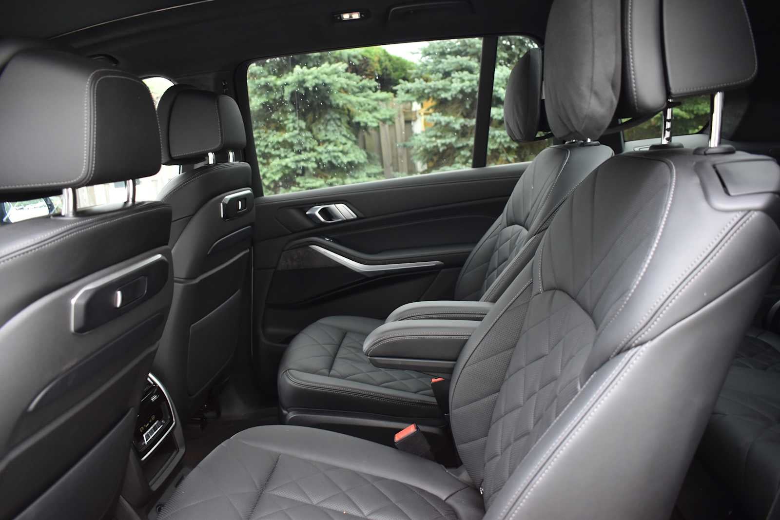 2024 BMW X7 xDrive40i Sports Activity Vehicle