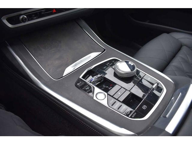 2024 BMW X7 xDrive40i Sports Activity Vehicle