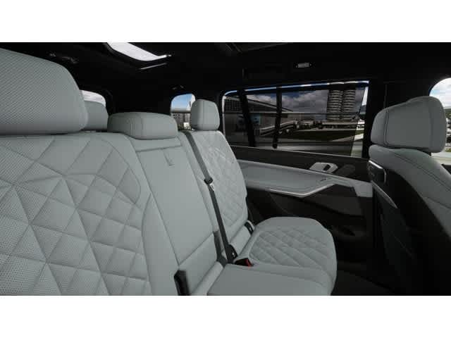 2026 BMW X7 xDrive40i Sports Activity Vehicle
