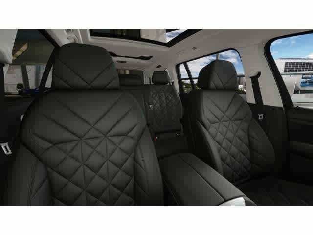 2026 BMW X7 xDrive40i Sports Activity Vehicle