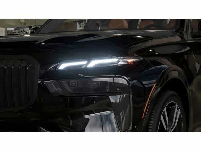 2026 BMW X7 xDrive40i Sports Activity Vehicle