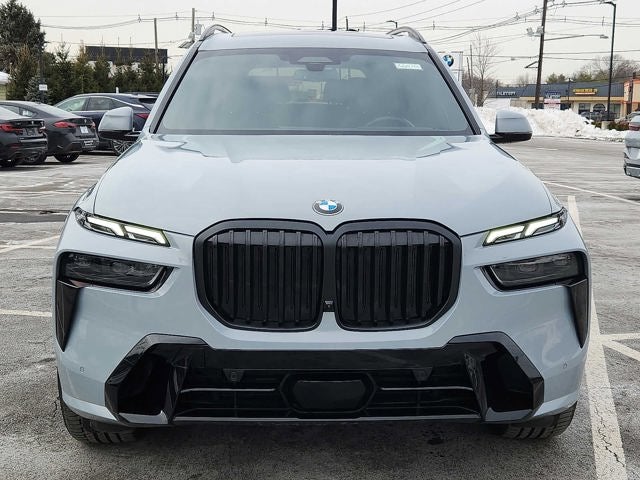 2023 BMW X7 xDrive40i Sports Activity Vehicle