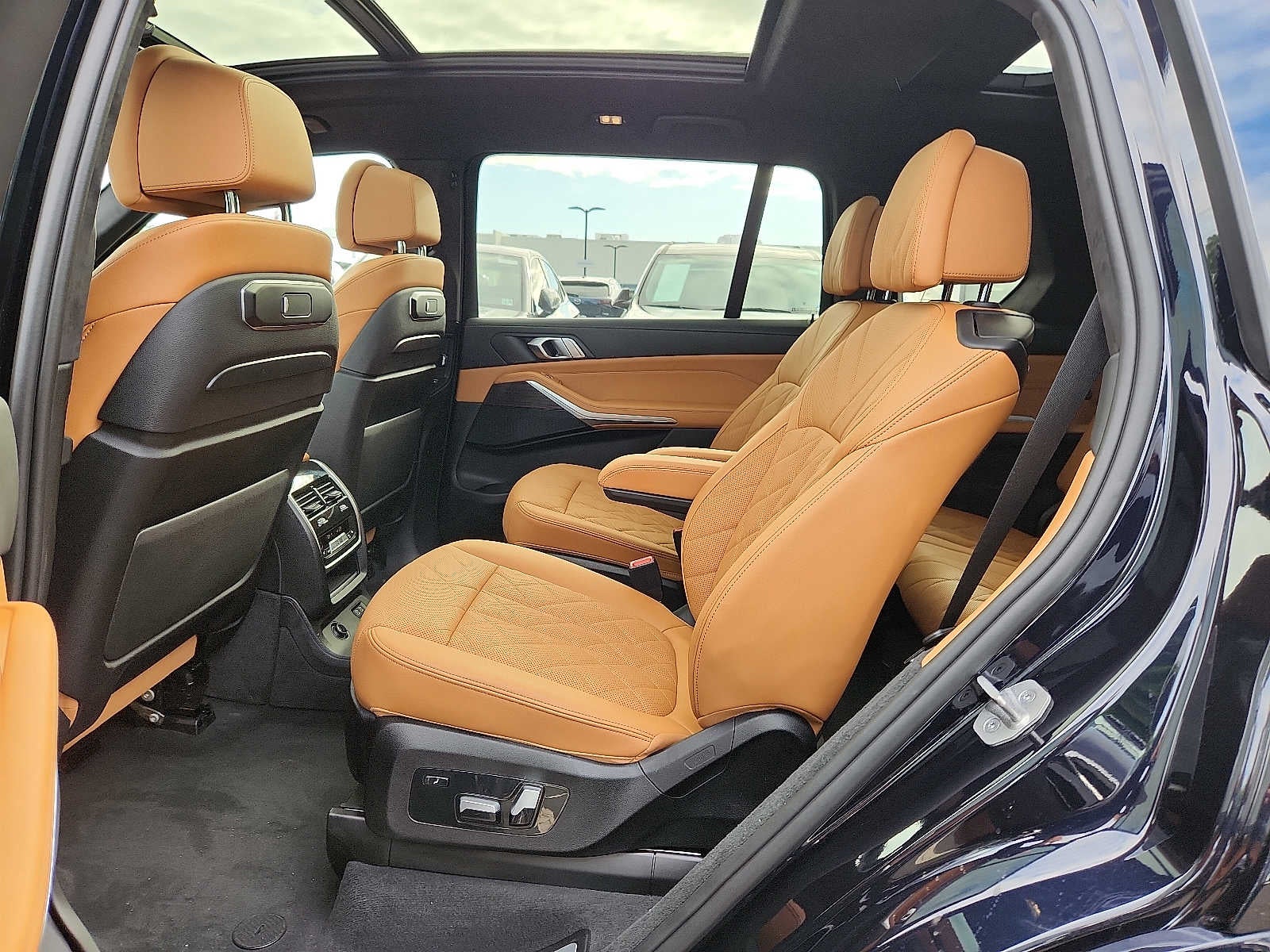 2024 BMW X7 xDrive40i Sports Activity Vehicle