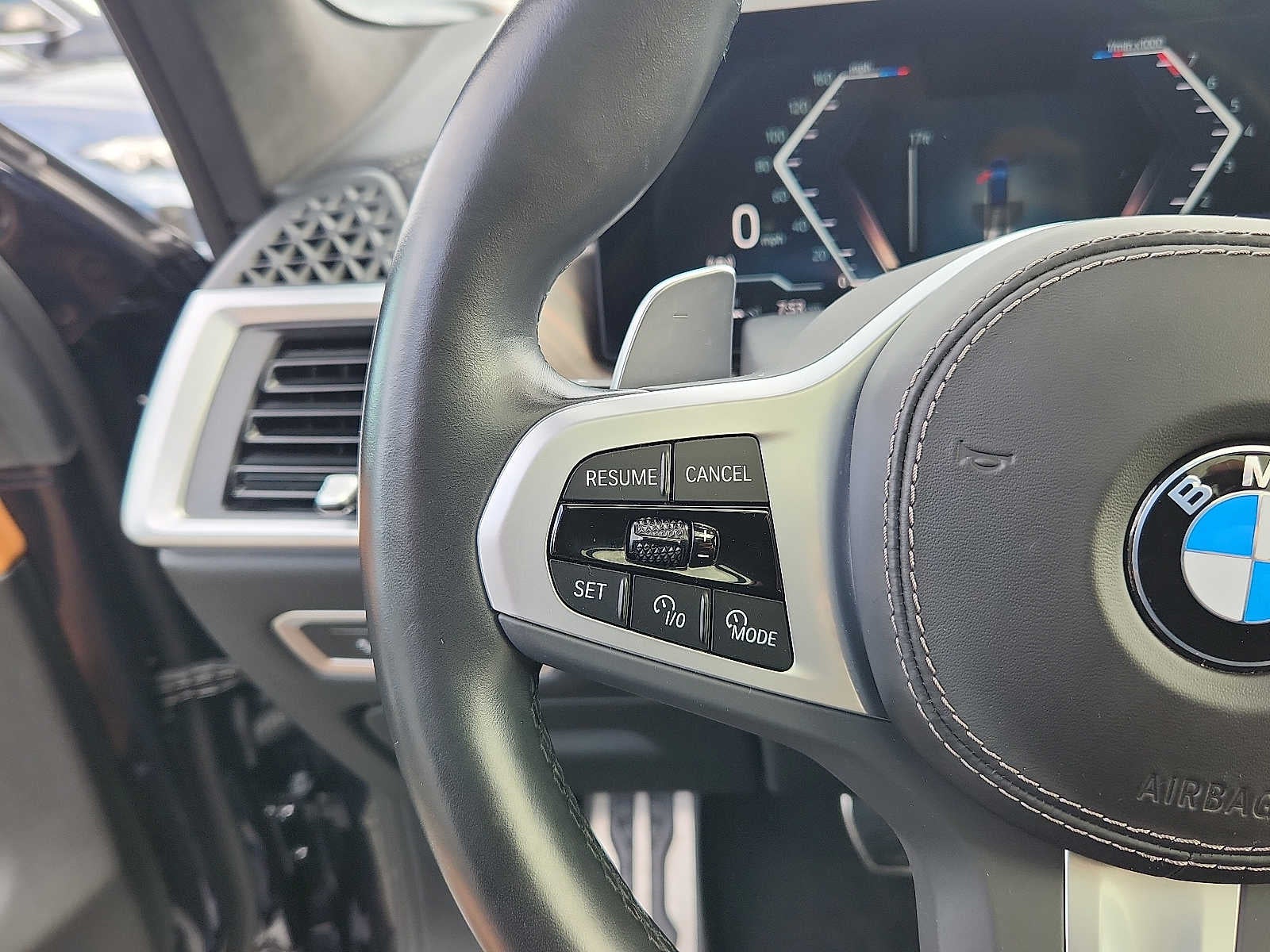 2024 BMW X7 xDrive40i Sports Activity Vehicle