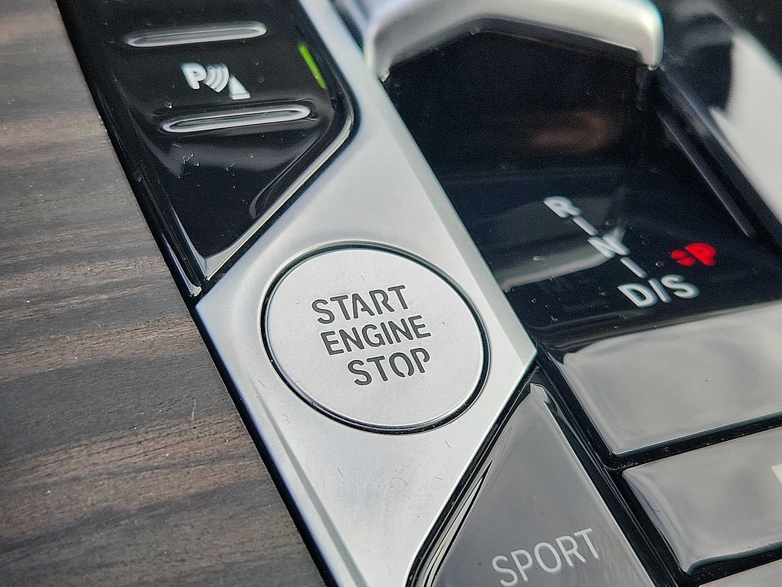 2024 BMW X7 xDrive40i Sports Activity Vehicle