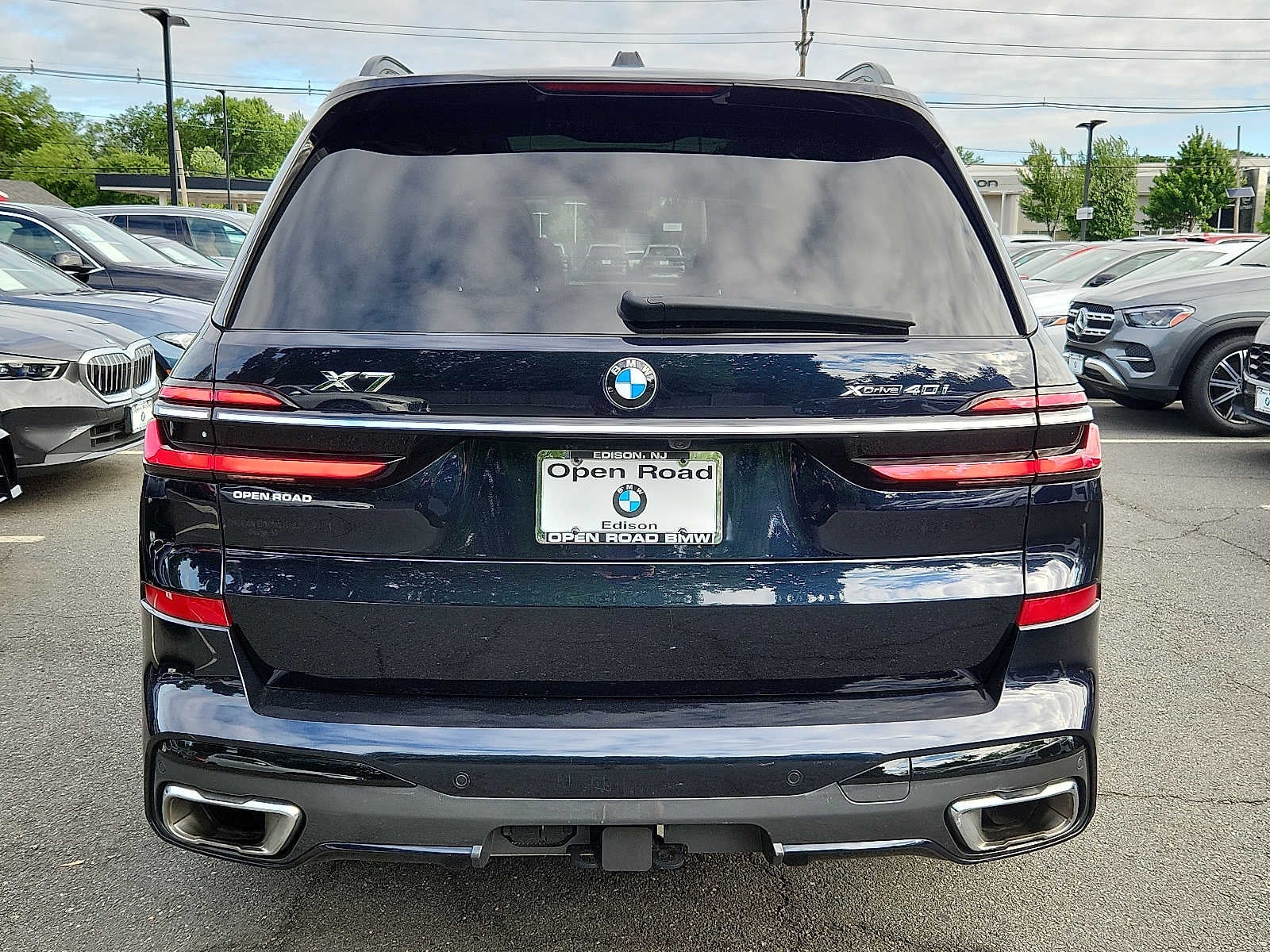 2024 BMW X7 xDrive40i Sports Activity Vehicle