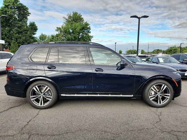2024 BMW X7 xDrive40i Sports Activity Vehicle